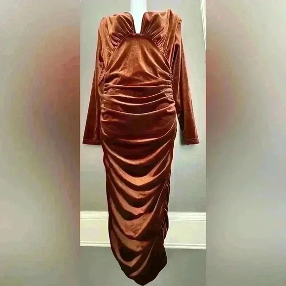 Shein Sexy Deep V-neck Ruched Velvet Bodycon Dress (213) - Picture 6 of 12